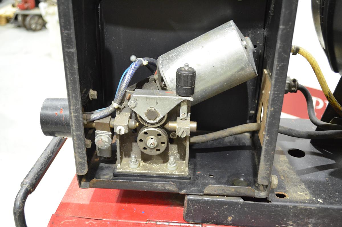 Usado Maquina soldar Lincoln CV 350T con devanadera LN 324 8m