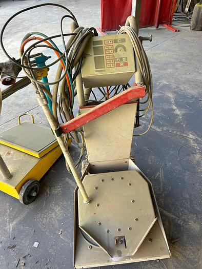 Usado Línea pintura en polvo con cabina y horno secado