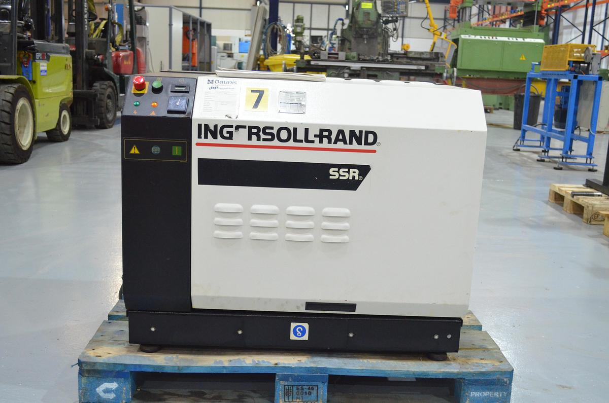 Usado Compresor tornillo Ingersoll-Rand ML11 15hp