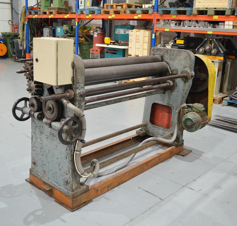 Usado Cilindro mecánico motorizado 1500x3mm Rodillo 110mm