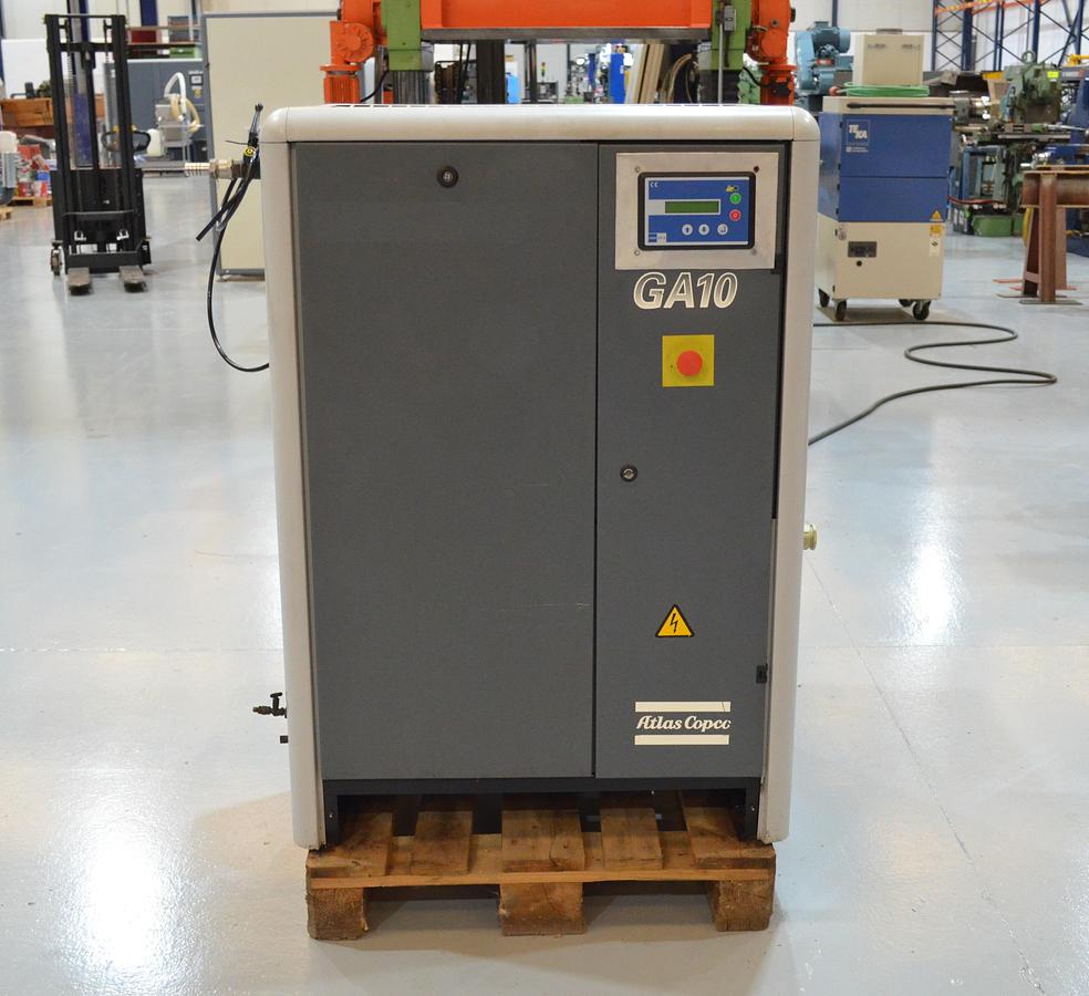 Usado Compresor tornillo Atlas Copco GA10 con secador aire KLUG