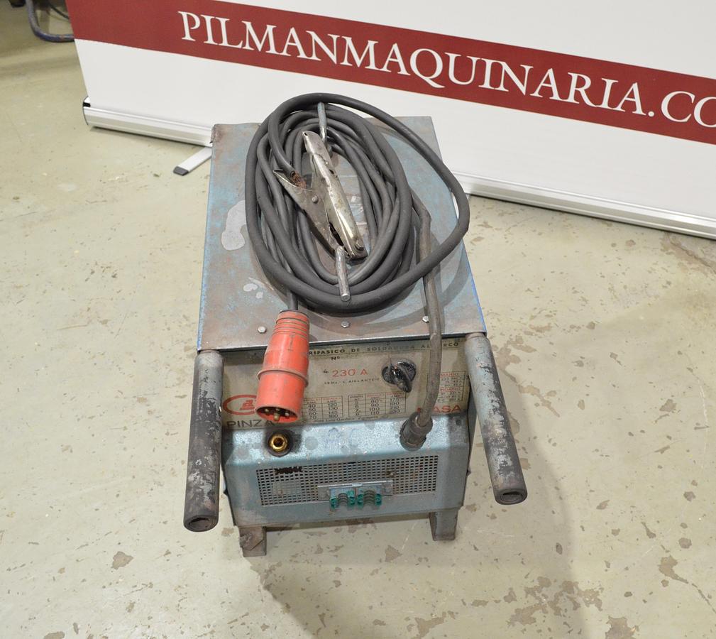 Usado Maquina soldar electrodos GAR 230A