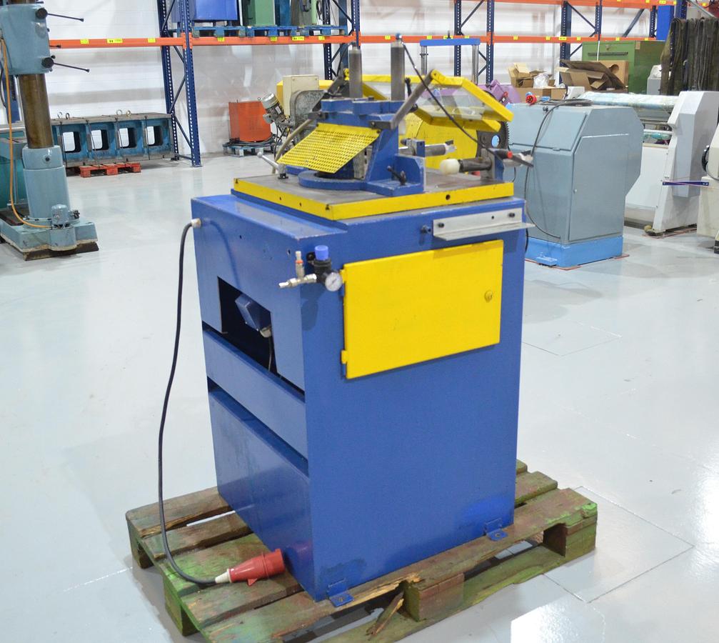 Usado Tronzadora aluminio manual MG TLG-350 SA