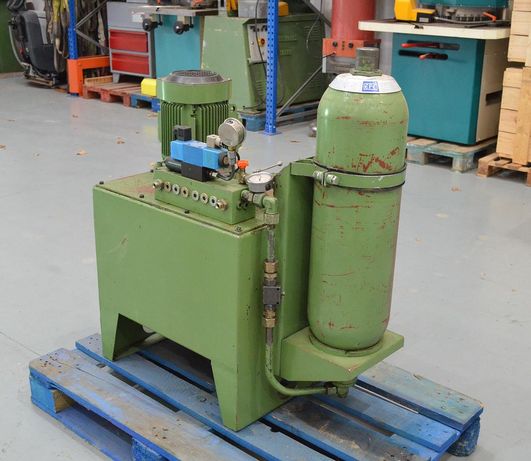 Usado Grupo hidraulico Roquet 100kg-cm2