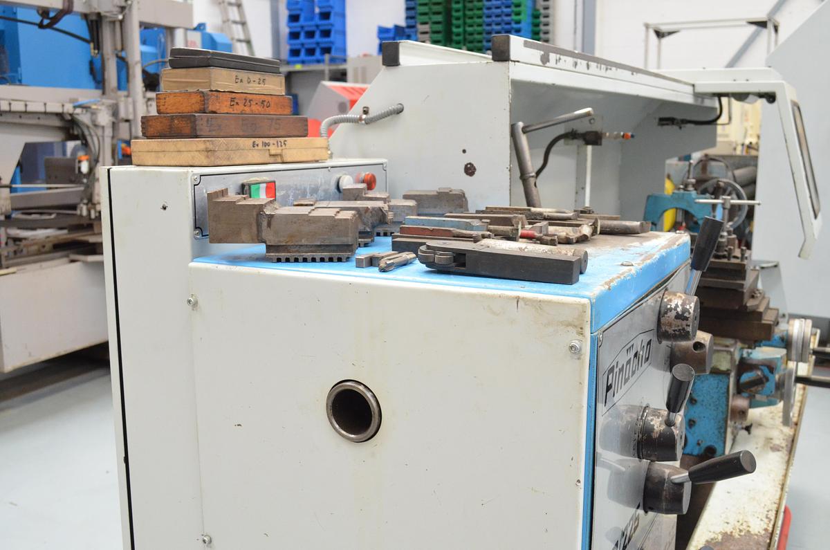 Usado Torno Pinacho S90-225 de 1650mm e.p. 98