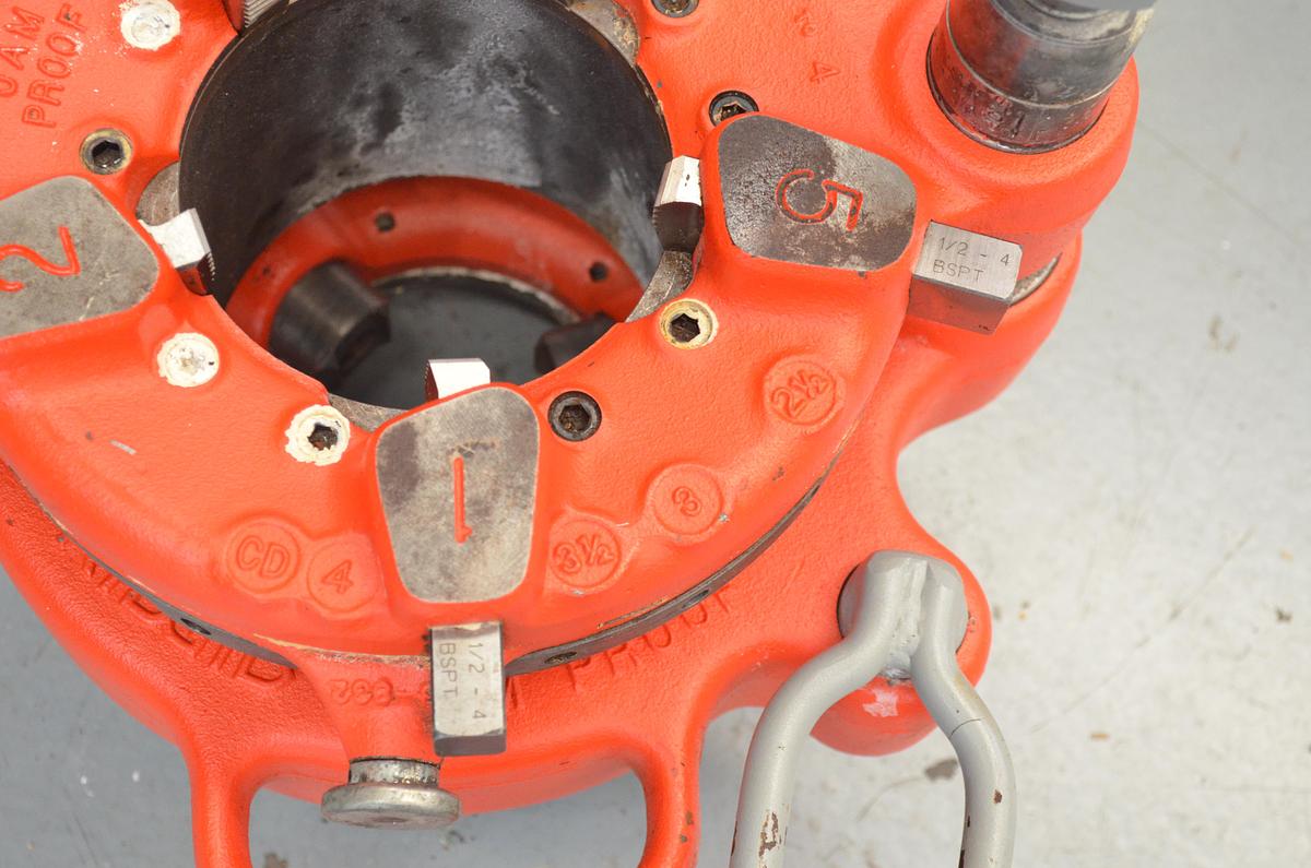 Usado Roscadora RidGid 141