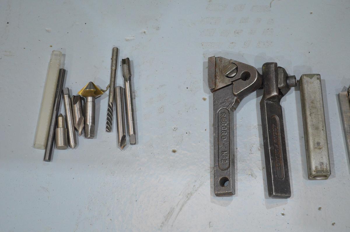 Usado Torno AP E-2 de 2.200mm e.p. con CE