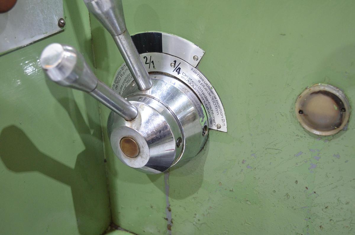 Usado Torno Geminis GE 870 4.000mm e.p