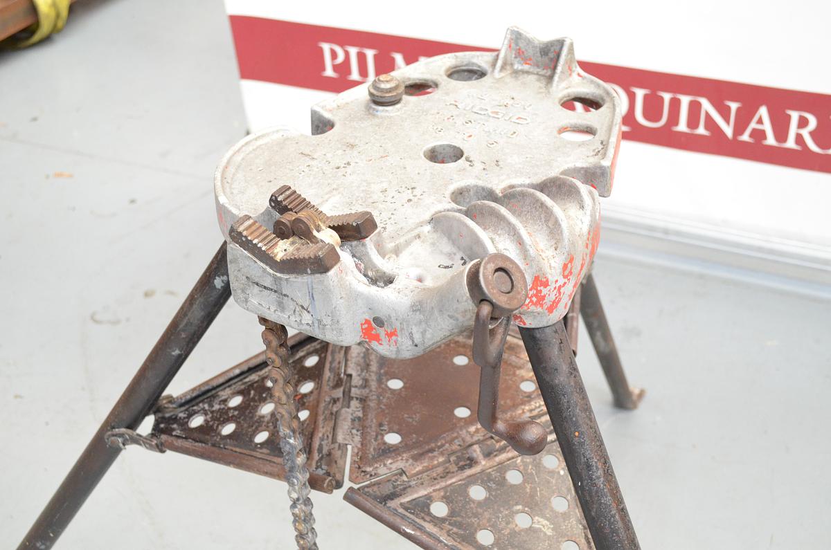 Usado Ridgid Tristand 450