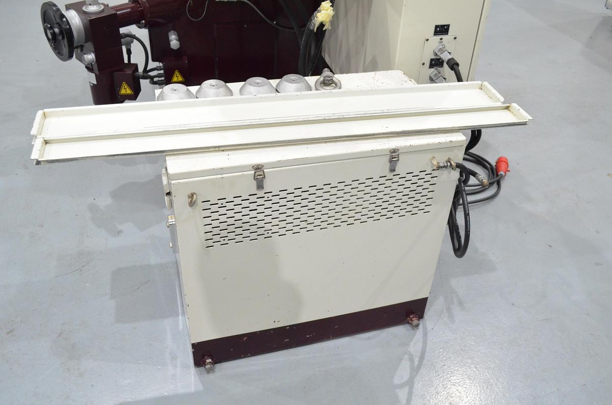 Usado Rectificadora Chevalier FSG-3A818 Eje z autom