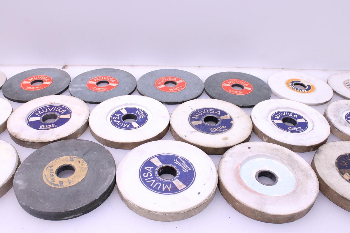 Usado Lote Muelas Rectificado 180mm - 24 Unidades