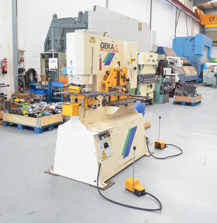 Usado Punzonadora Hidráulica Geka 80 S