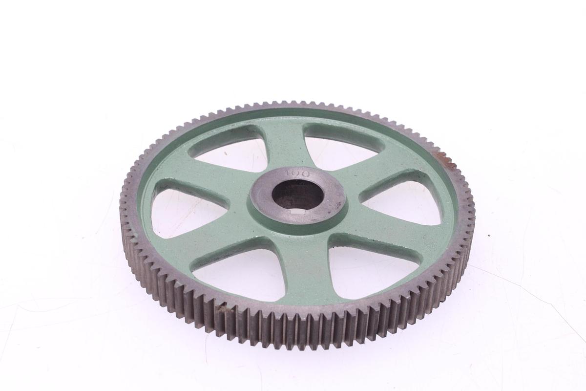 Usado Engranaje para roscas tornos AP 204 mm