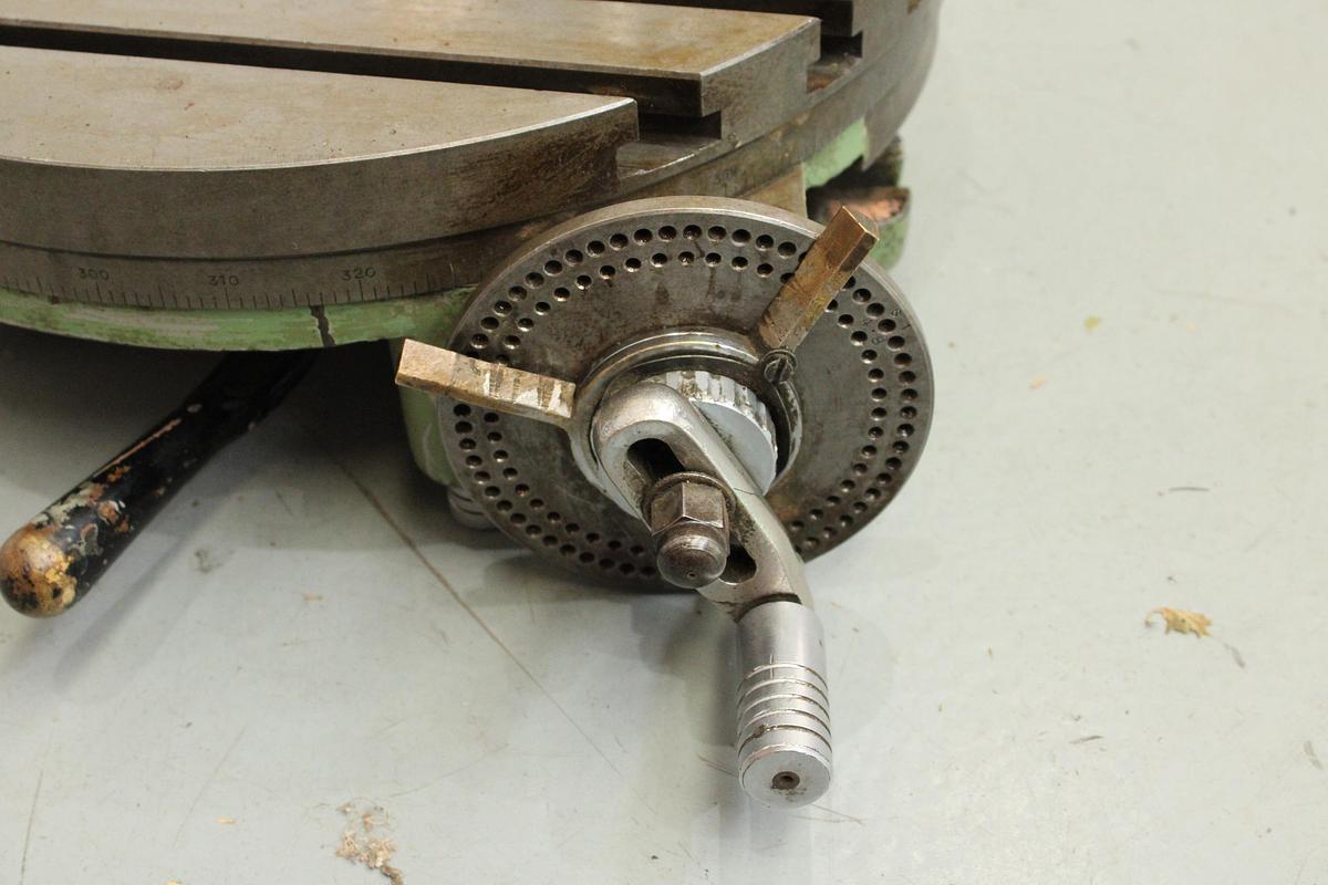 Usado Plato divisor usado de 380mm diámetro