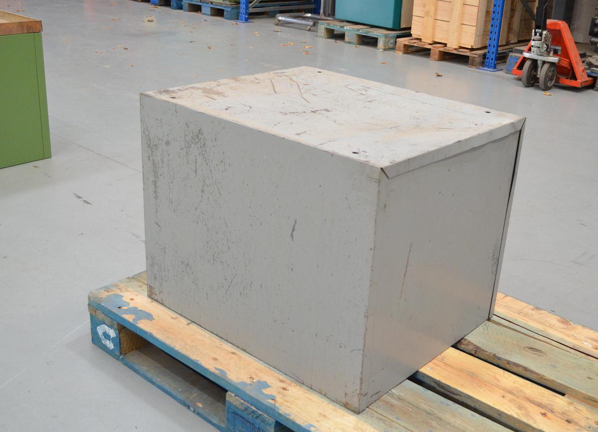 Usado Cajonera metálica 4 cajones 560x670x520(h)mm