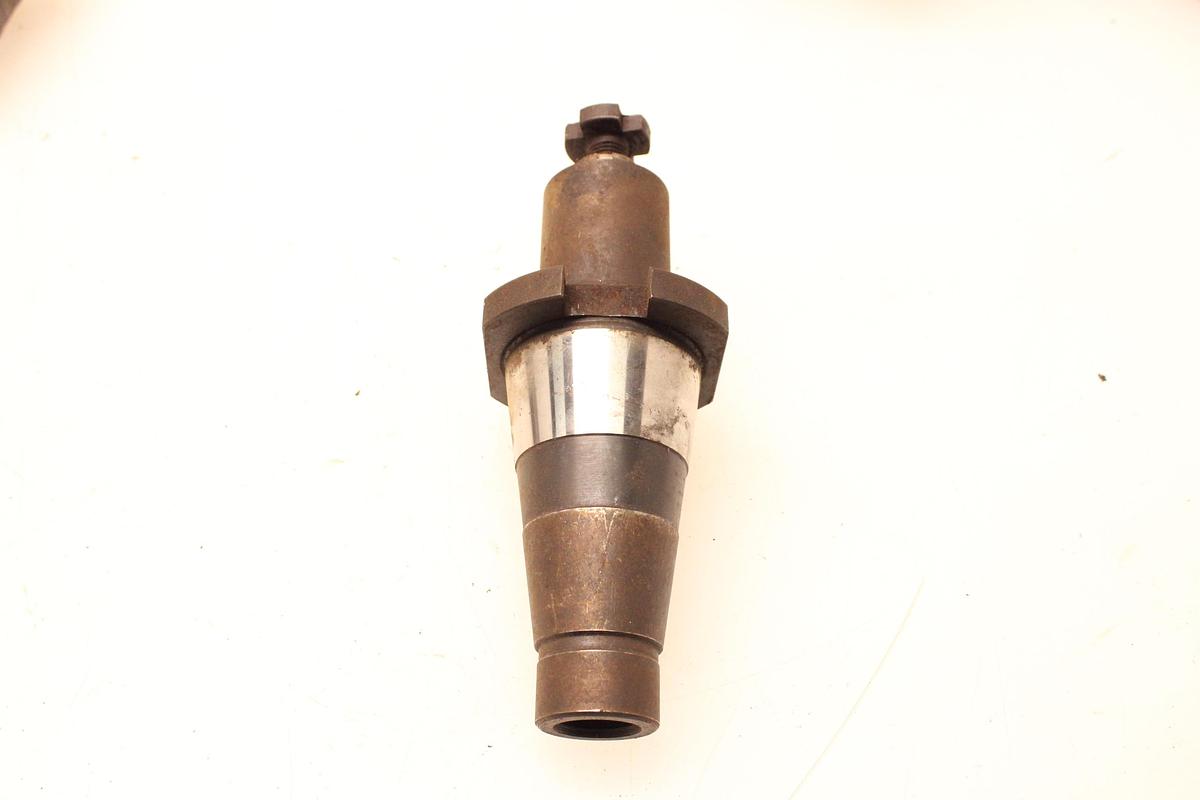 Usado Lote Portafresas y Mandrinos Cono ISO 50 -