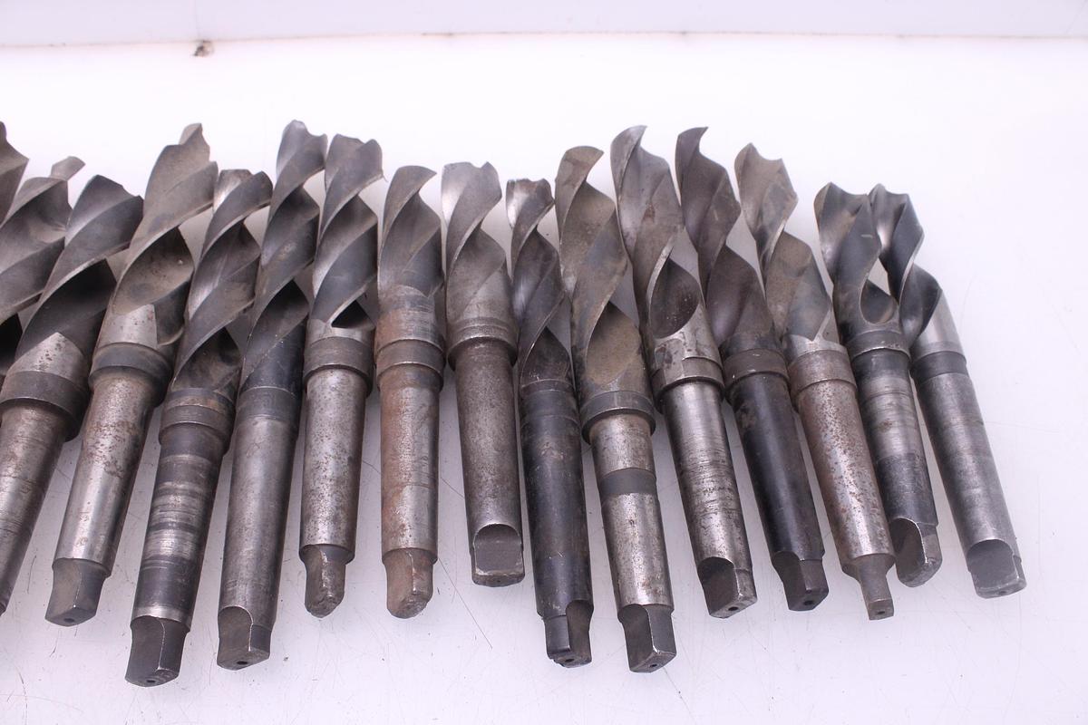 Usado 25 Brocas Taladro Mango Cónico Morse MT4