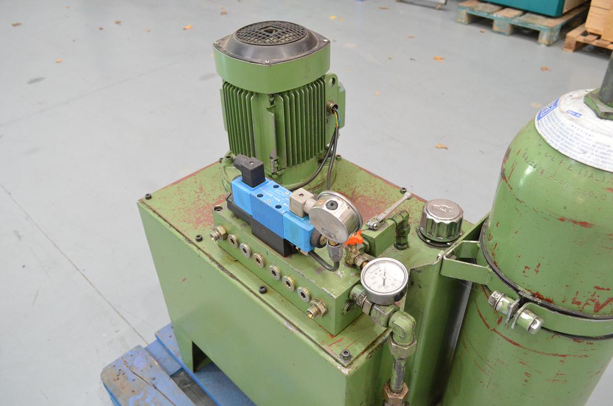 Usado Grupo hidraulico Roquet 100kg-cm2