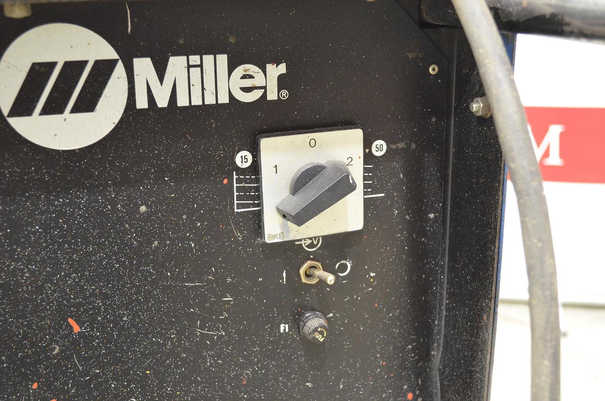 Usado Maquina soldar hilo Miller Sigma 735 con devanadera Module 1