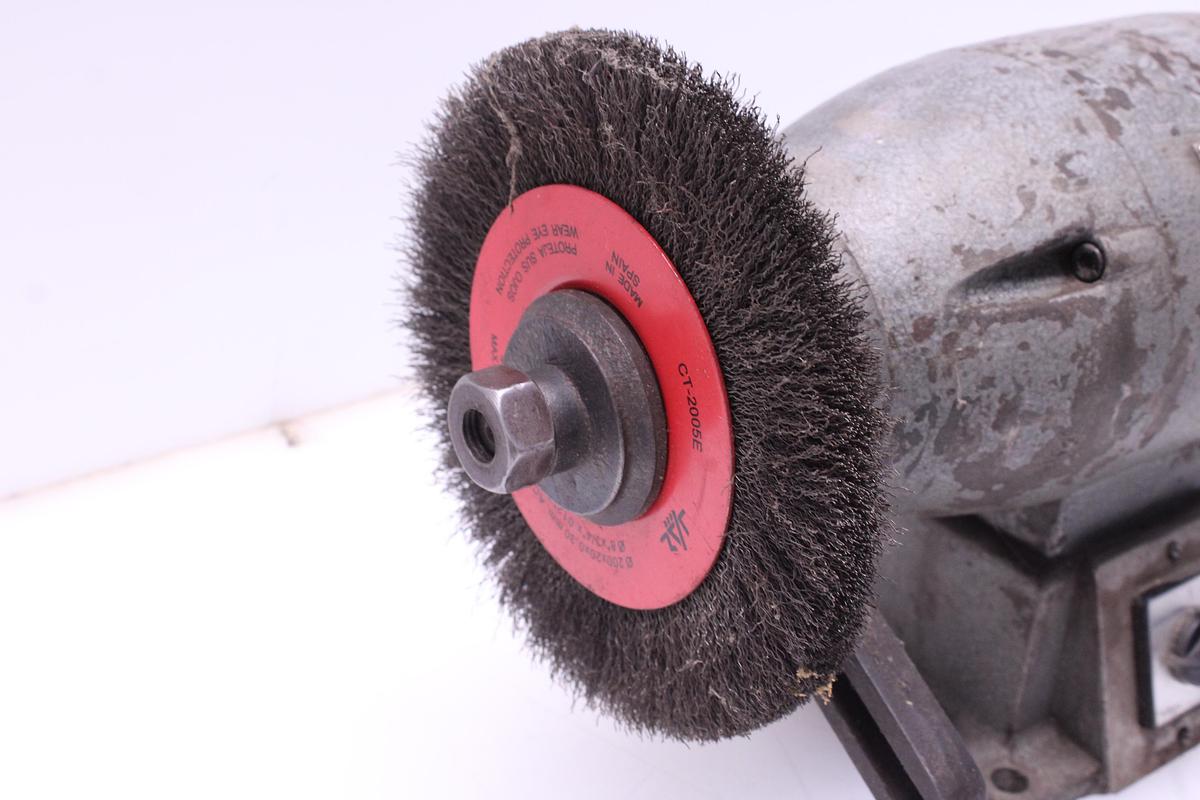 Usado Esmeriladora Trifásica EGOR 1/2 CV