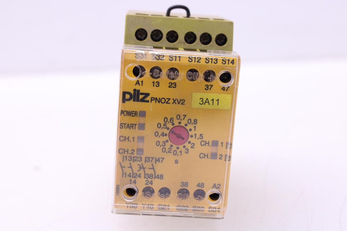 Usado Rele de Seguridad PILZ PNOZ XV2 3/24VDC 2n/o 2n/ot 774502