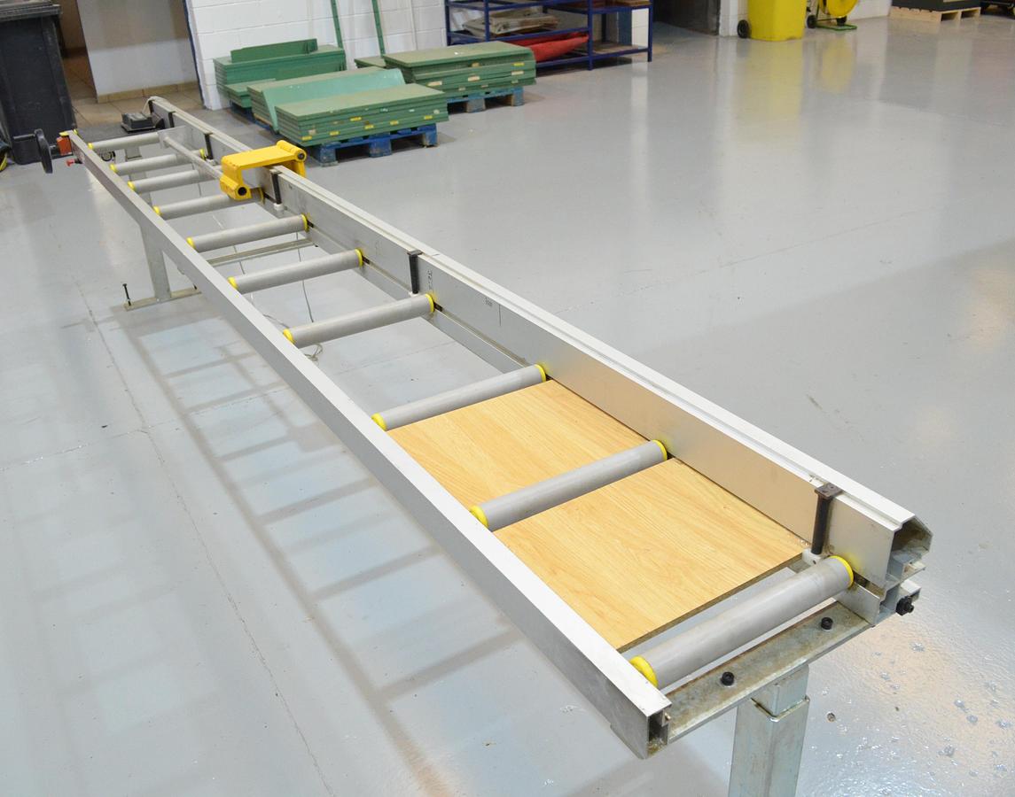 Usado Tope medidor Tronzadoras MG para aluminio con lector digital
