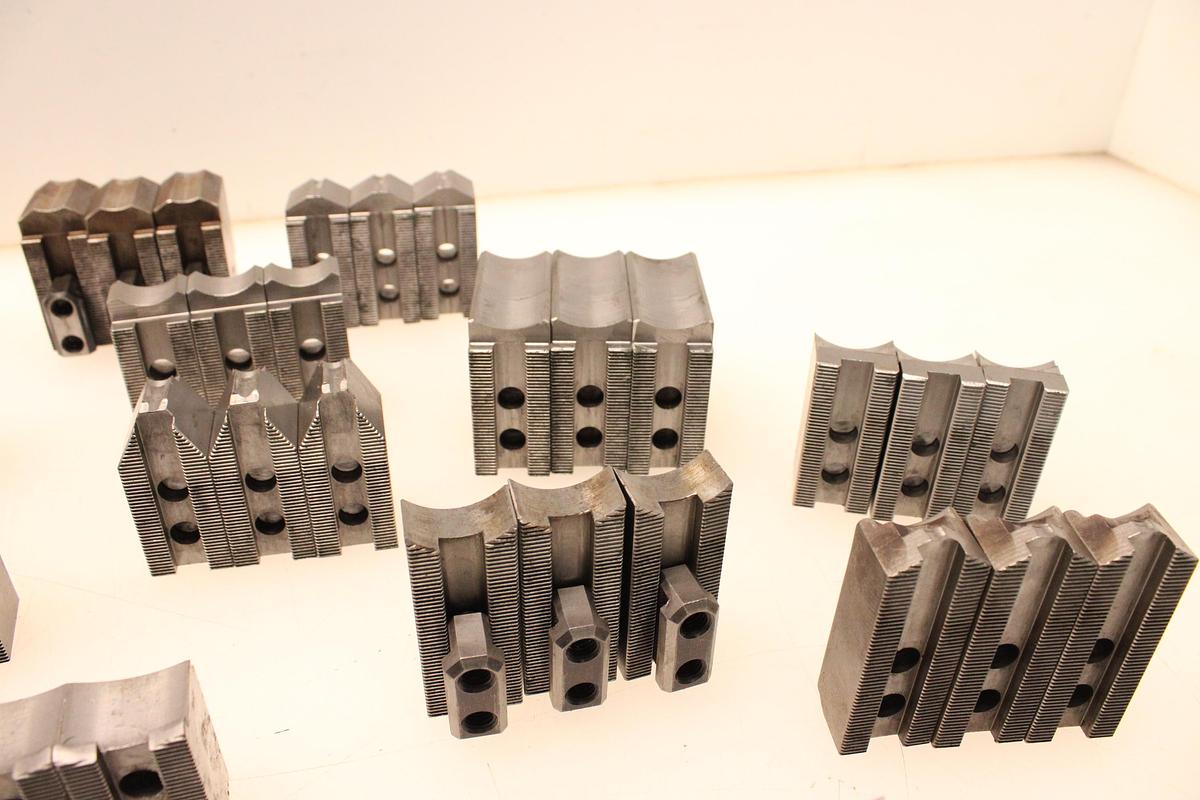 Usado Lote de Juegos de 3 Garras Para Torno