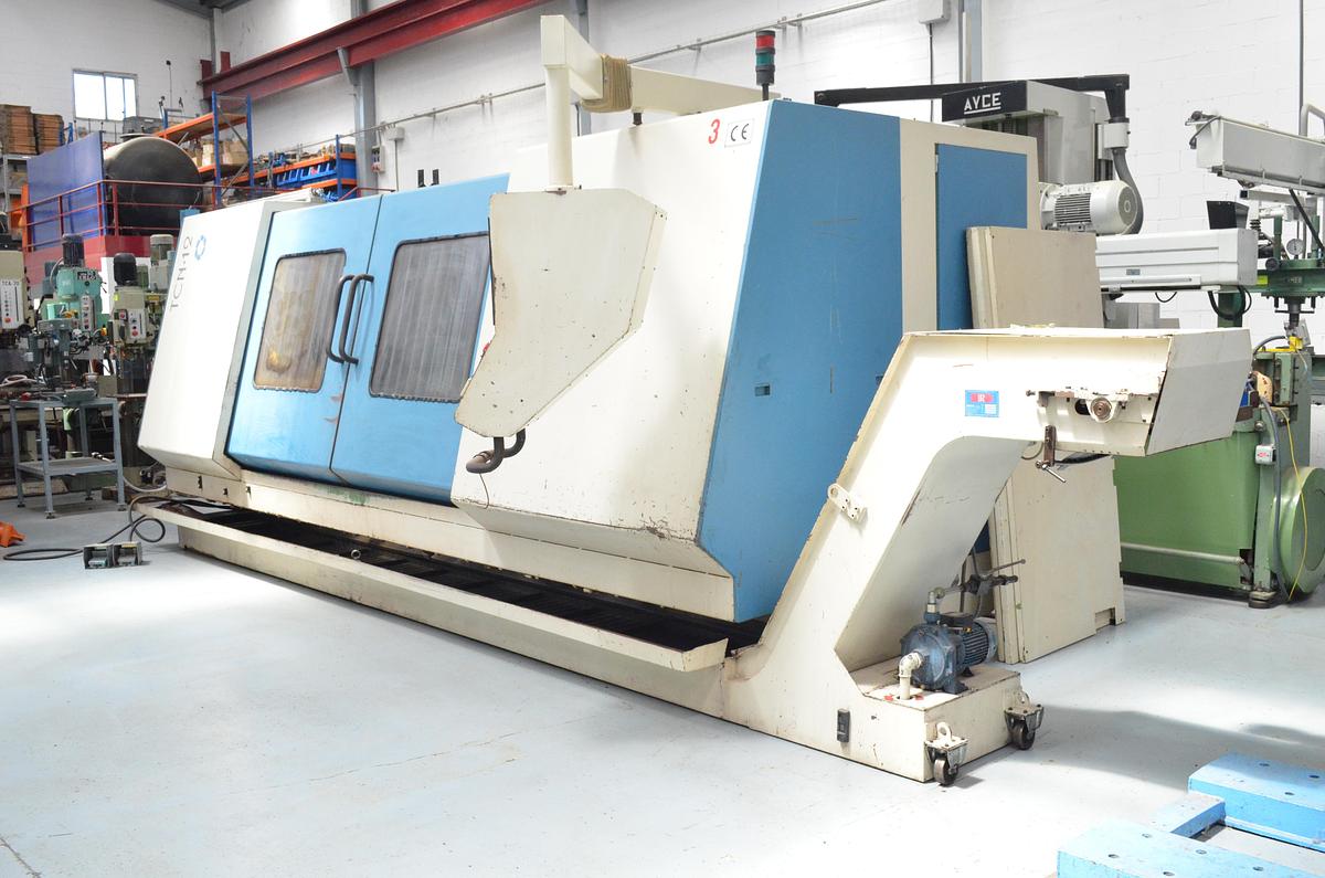 Usado Torno cnc Lealde TCN-12 de 3000mm e.p