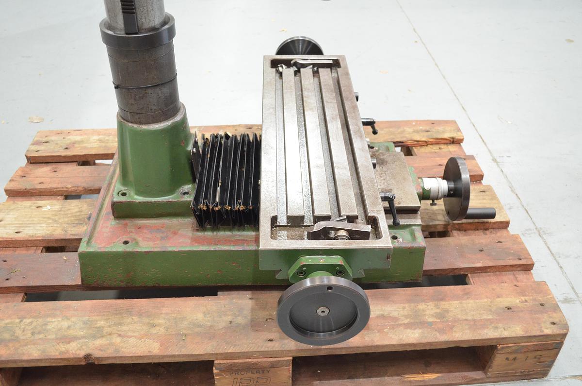 Usado Taladro fresadora sobremesa engranajes Knuth MARK VII 7