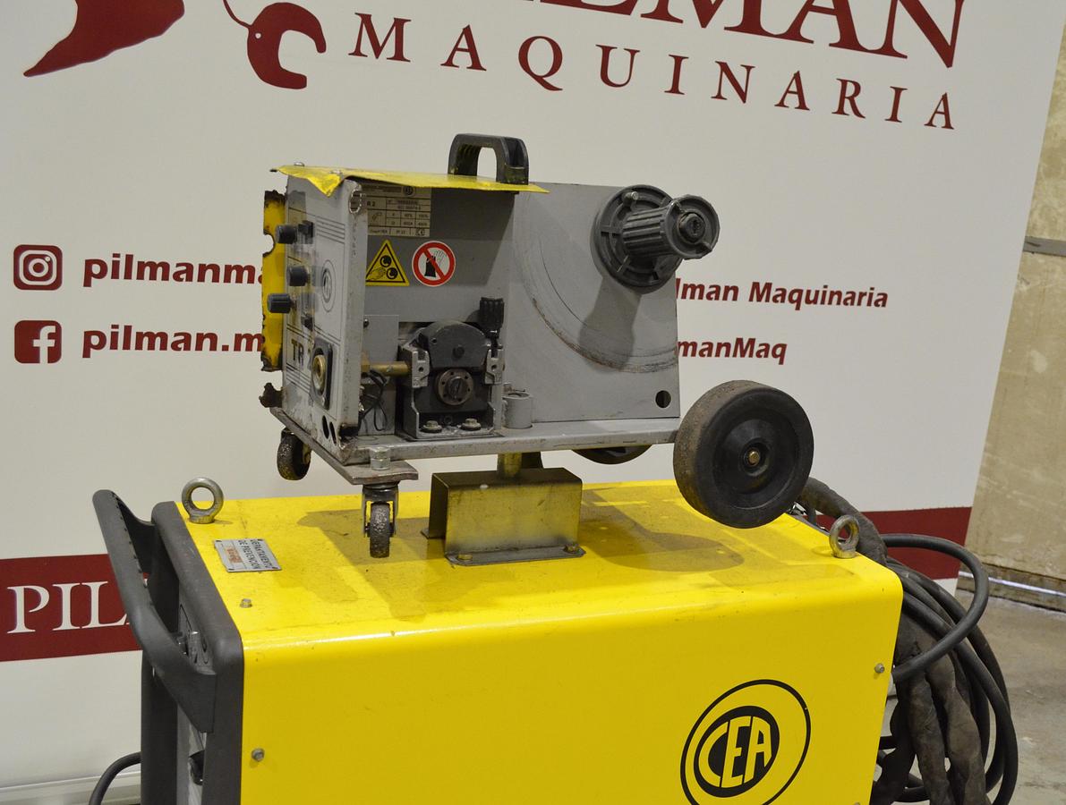 Usado Maquina soldar CEA MAXI 501 con devanadera TR 2 de 8m