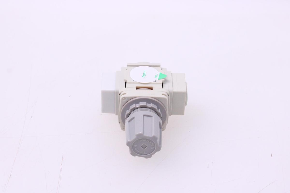 Usado Regulador Presion CKD R1100-8G-W-T