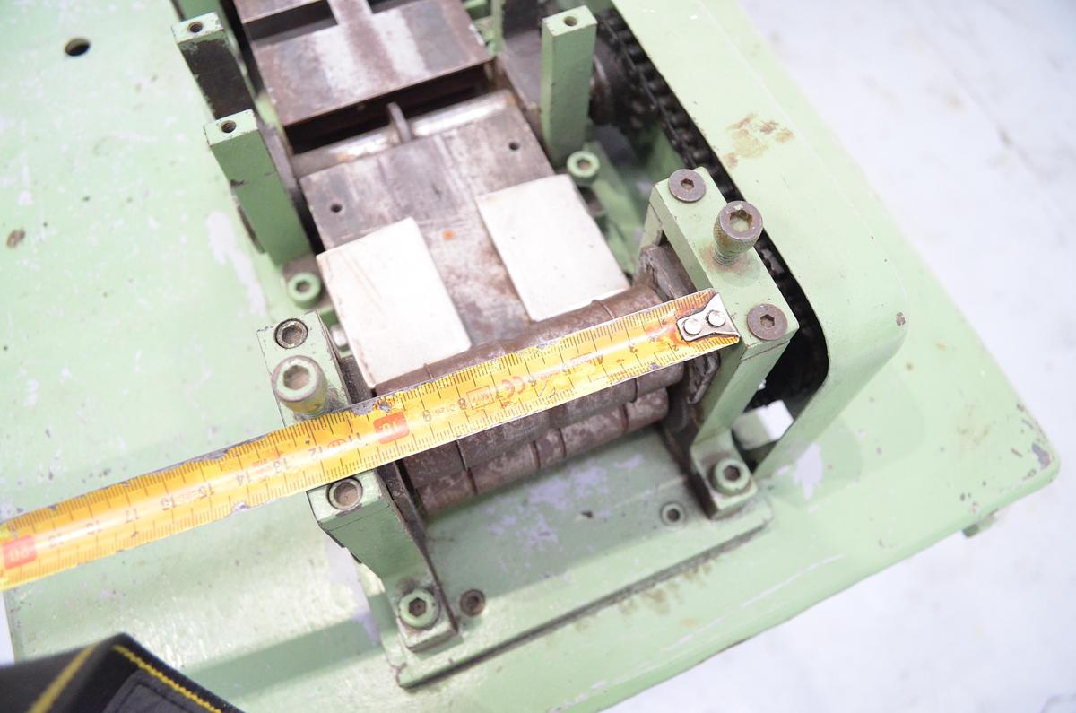 Usado Perfiladora motorizada usada