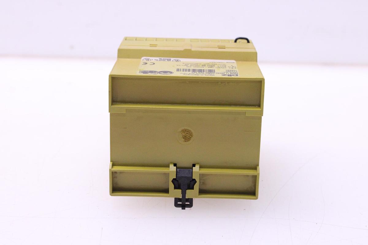 Usado Relé de Seguridad Pilz PNOZ 11 24VAC 24VDC 7n/o 1n/c