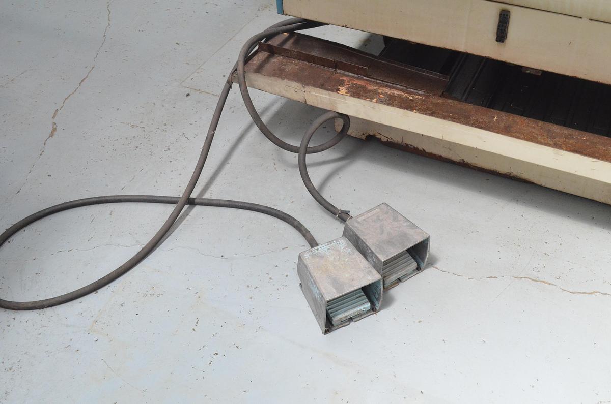 Usado Torno cnc Lealde TCN-12 de 3000mm e.p