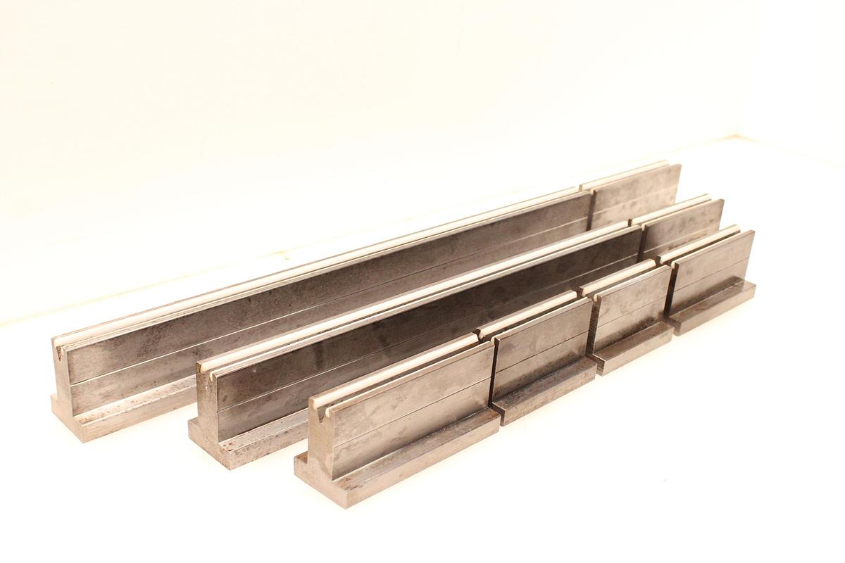 Usado Juego Matrices en "T" Metalmaq 20.34 35º V12 - 8 Tramos