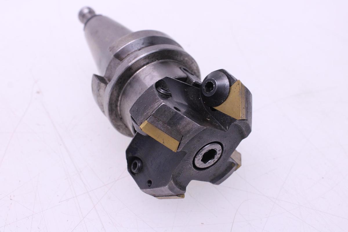Usado Fresas Cono ISO40 SECO 220.47-0050 / R220.17-0063-22 + Widias TPKN / TPKR2204PDTR
