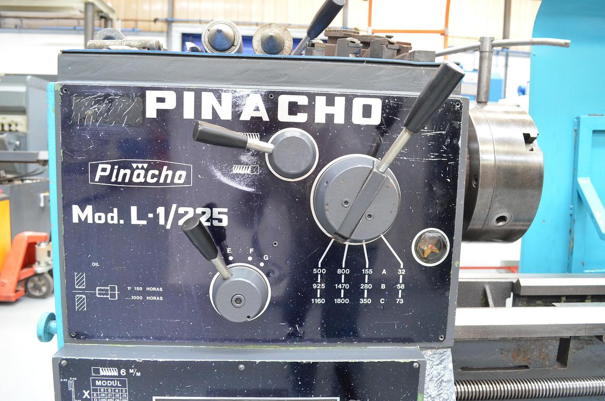 Usado Torno Pinacho L1-225 de 1650mm e.p. Azul