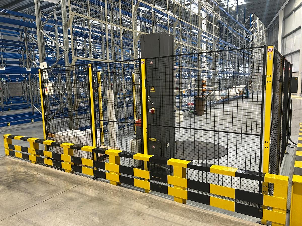 Usado Enfardadora pallets DNC Packaging modelo FENIX PLC