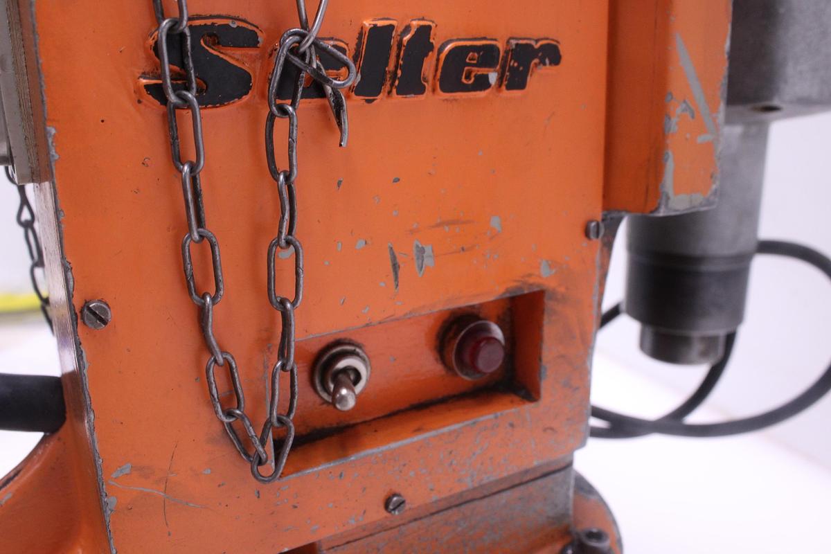 Usado Soporte Electromagnético SELTER ST-32R con Taladro AEG