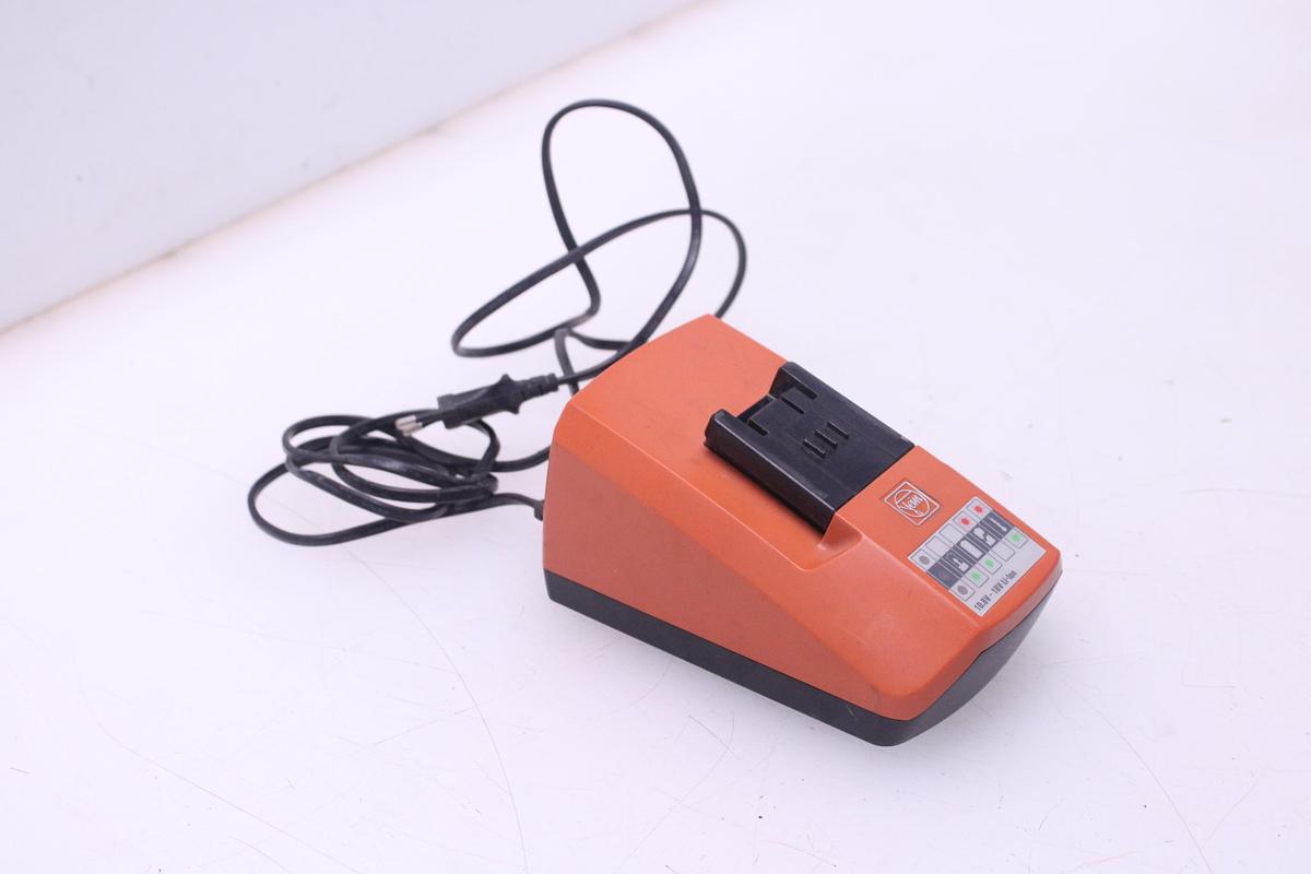 Usado Cargador de Bateria FEIN ALG50
