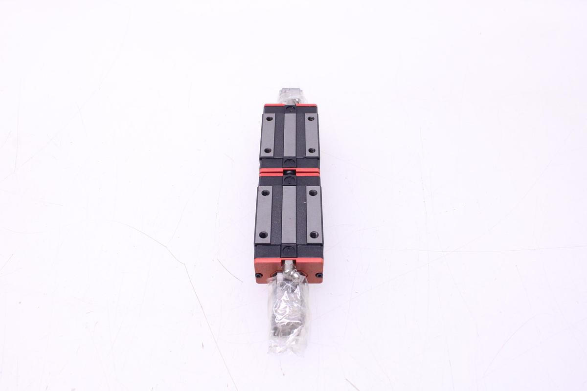 Usado 4 Patines Lineales HSH 20CA ENC + Guia