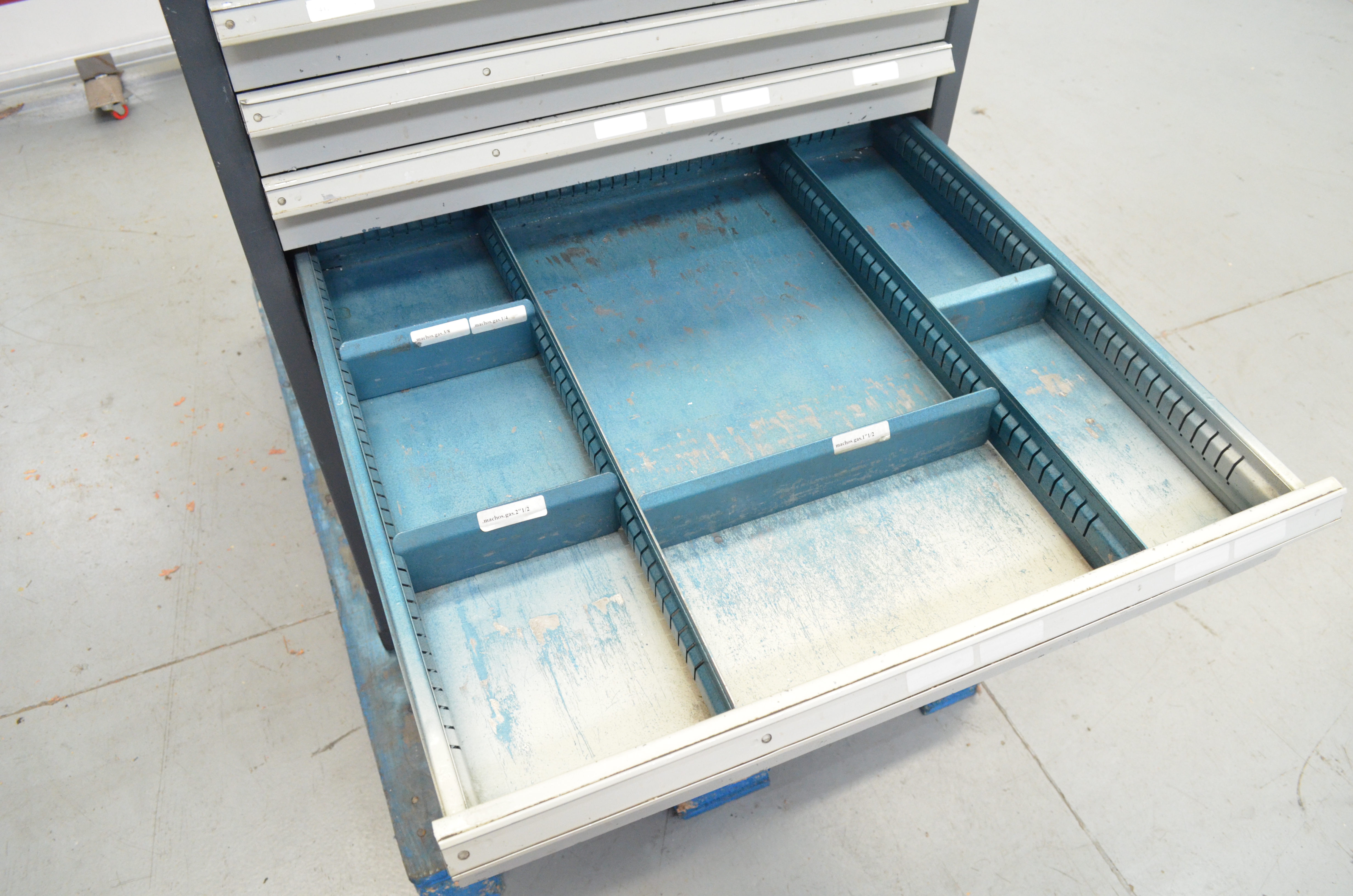 Usado Armario con cajones metalico Heco 710x700x1050(h)mm