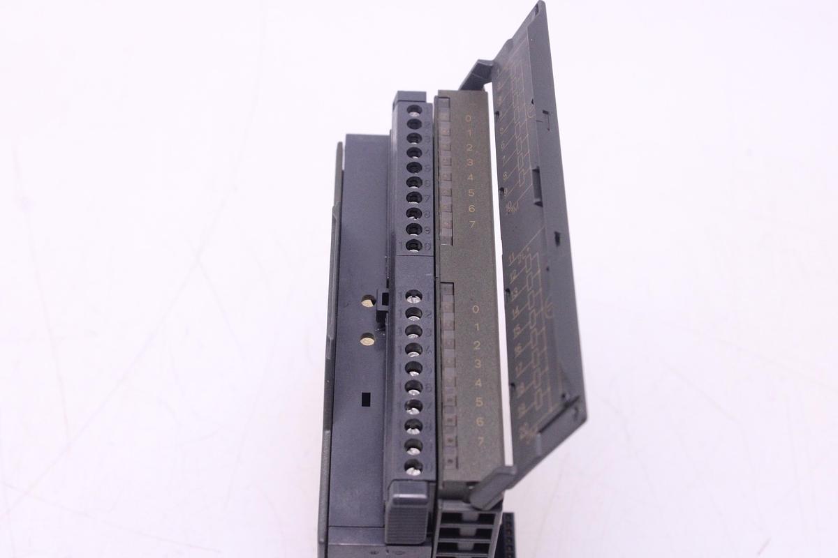 Usado Modulo Salida Digital SM 322 Siemens 6ES7322-1BH01-0AA0