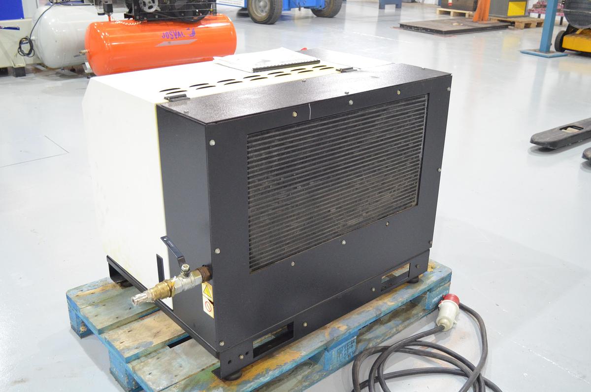 Usado Compresor tornillo Ingersoll-Rand ML11 15hp