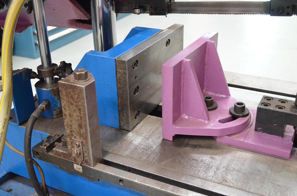 Usado Sierra cinta semi-automatica SABI PBS 320-450