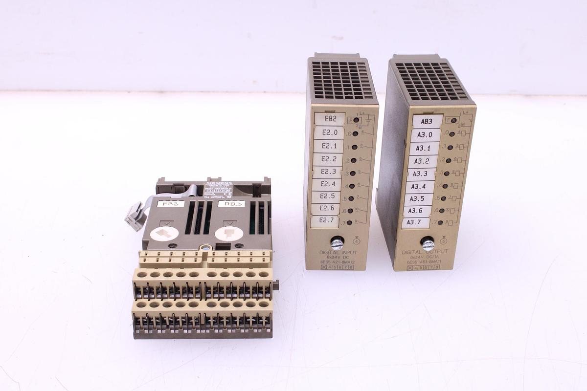 Usado Modulo Entrada/Salida Digital SIEMENS 6ES5421-8MA12 + SIEMENS 6ES5421-8MA11