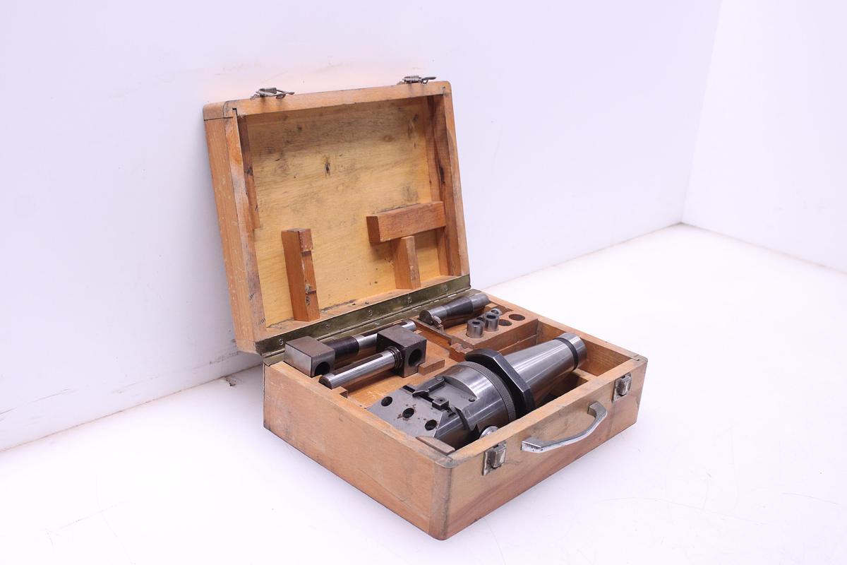 Usado Cabezal Mandrinador Cono ISO 50 CONIC