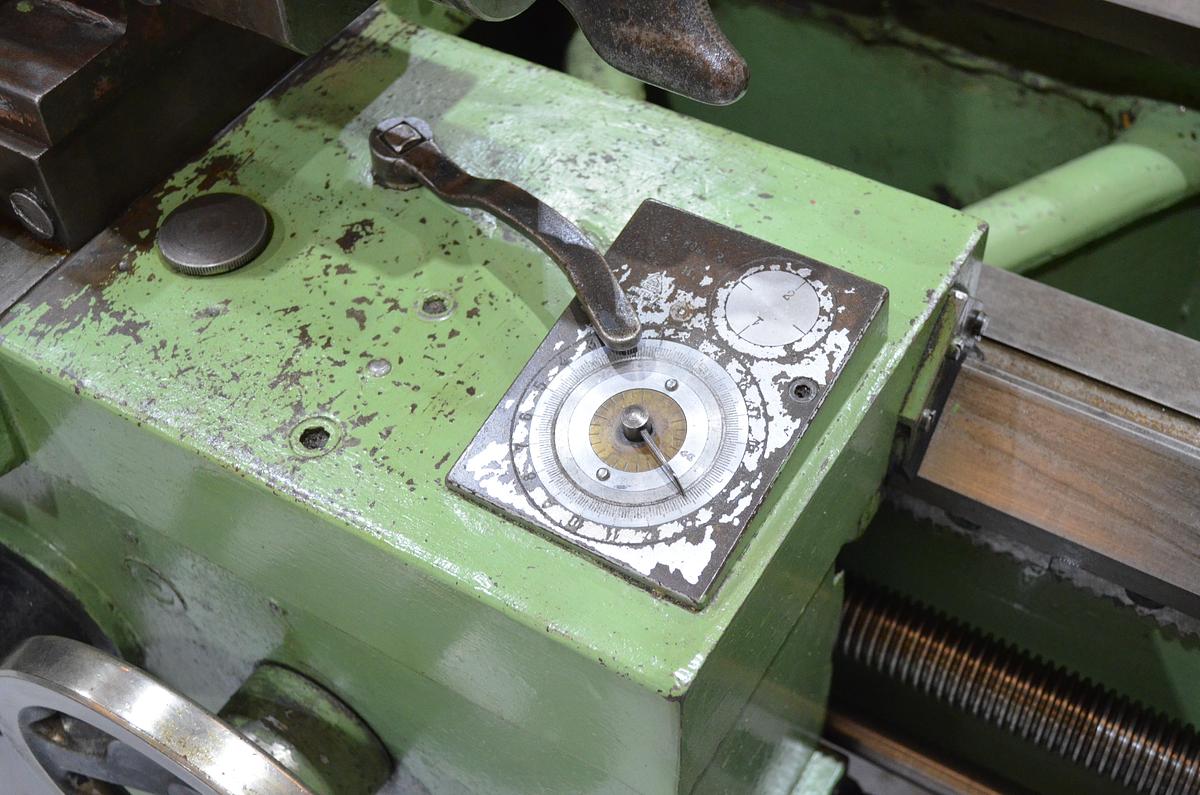 Usado Torno Geminis GE 650 2.000mm e.p