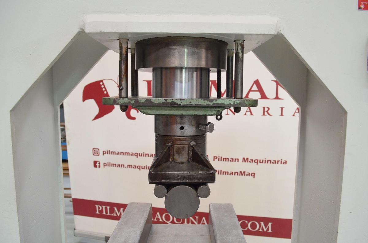 Usado Prensa hidraulica CAMP 100tn