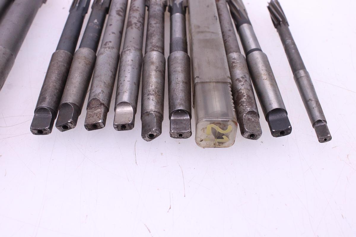 Usado Lote Escariadores de 14 a 32mm Mango Cónico Morse MT1 a MT4